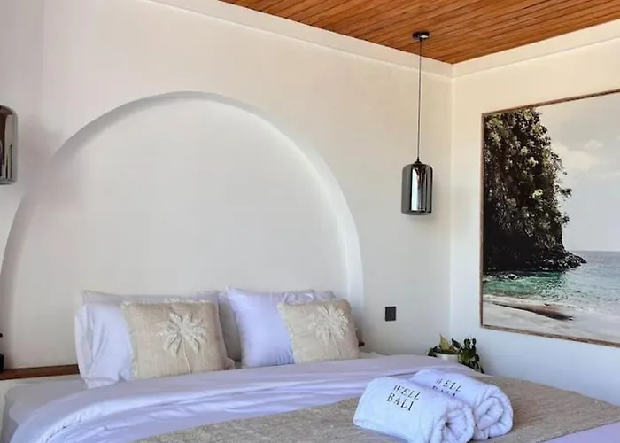 Cozy Wellness Villa- Sauna & Pools, 3 Min To * ウルワツ