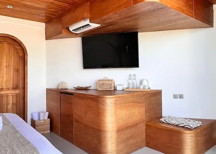 Cozy Wellness Villa- Sauna & Pools, 3 Min To ウルワツ